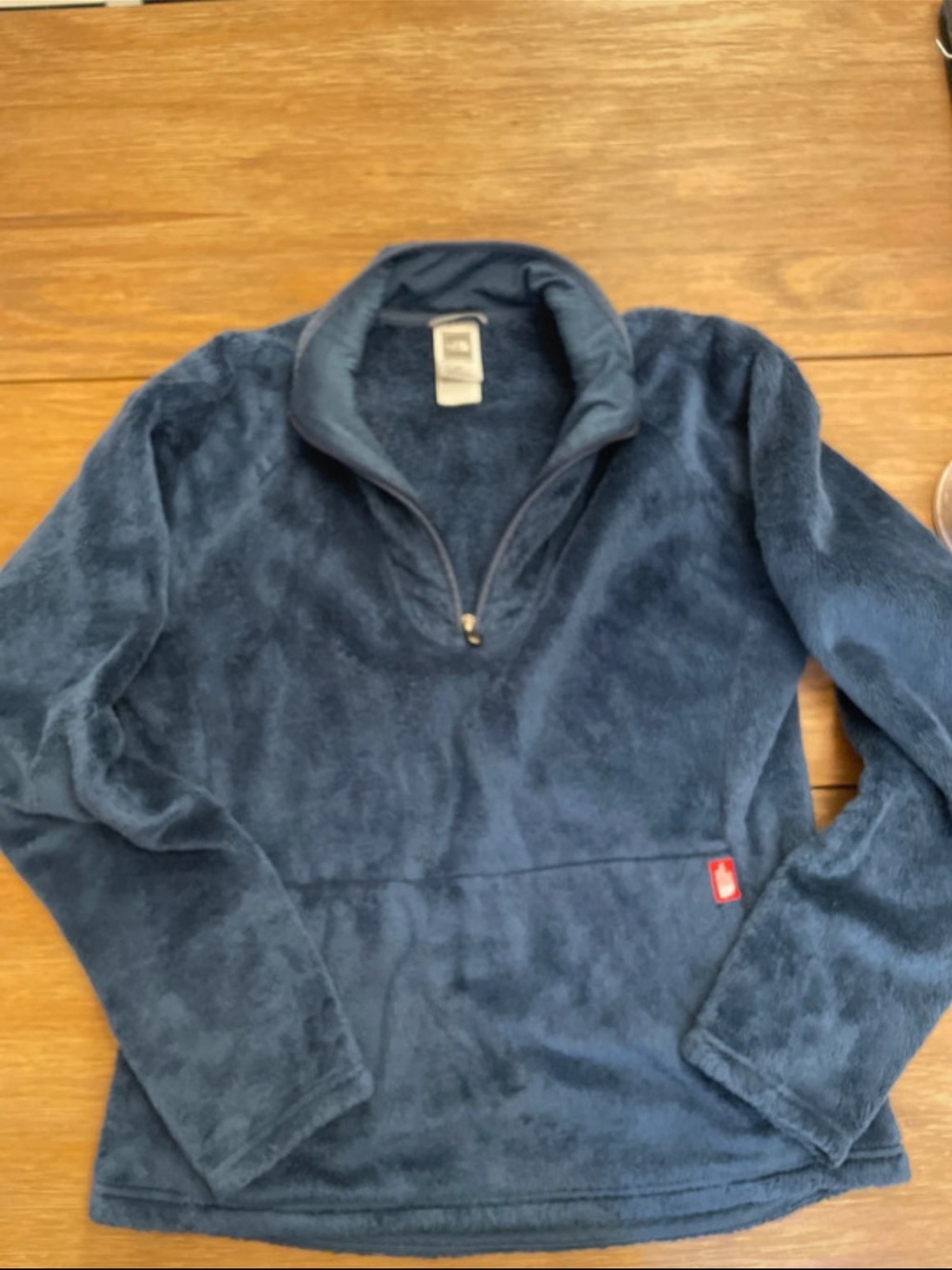 The North Face women’s Navy Half-Zip Fleece Pullover